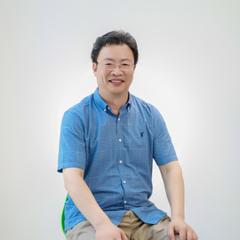 Lianzeng Zhang